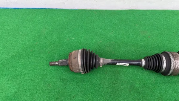 Framre höger halvaxel OEM 7H0407272BL 4JR image 3