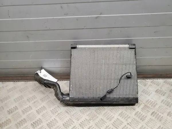 Ford Mustang VI AC-condensor OEM ATV38512 - Voor image 3