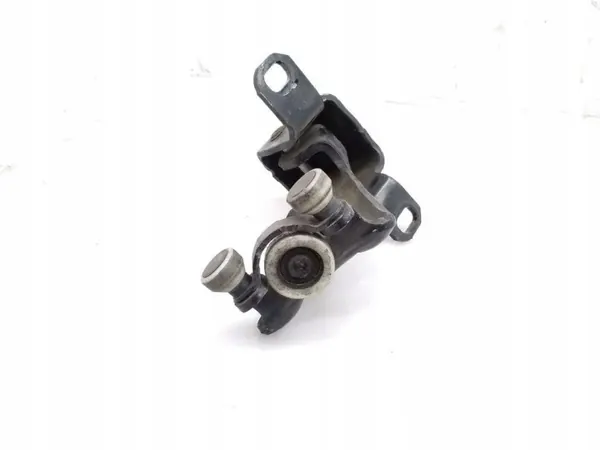 Mercedes-Benz V Class W447 schuifdeur rollenleiding OEM A4477600247 image 3