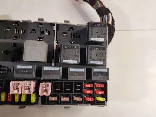 Ford Transit 2011 Zekeringkast 6G9T14B192AA image 3