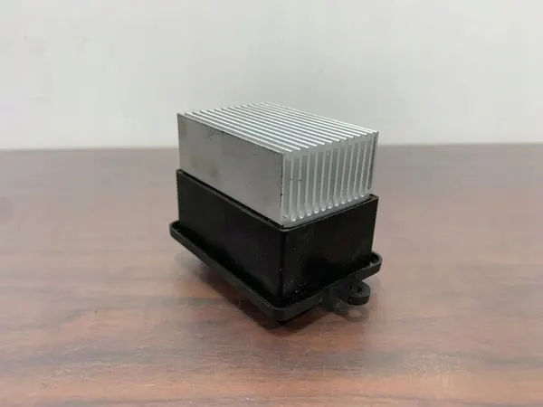 OEM A43002100 Lämmityspuhaltimen vastus Renaultille image 3