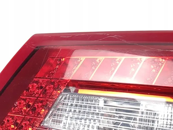 Rechter achterlicht LED Mercedes W212 2009–2016 OE image 2