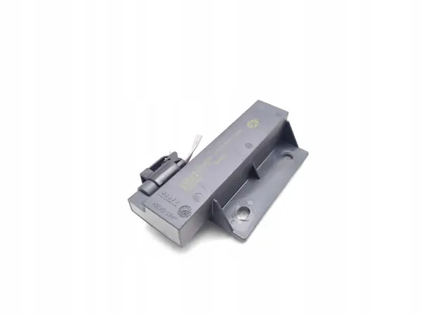 Antena Interna Jeep Cherokee OEM P68186636AA image 3