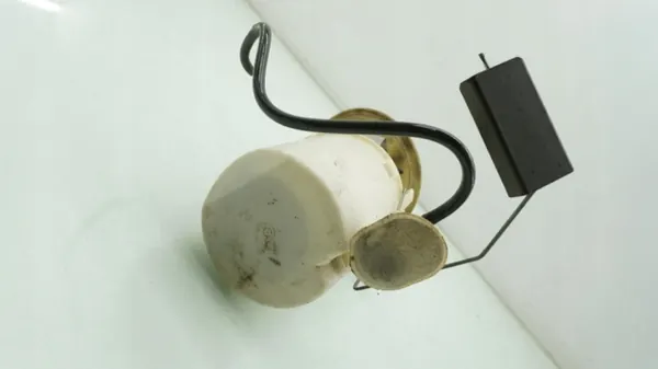 Bomba de combustible Saab 9-5 OEM 4023867 - Usado image 8