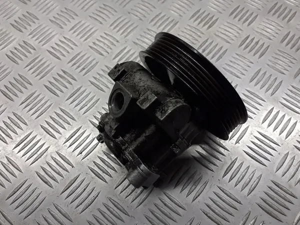 Bomba de direção assistida Mercedes C 240 2.6 0024669701 image 3