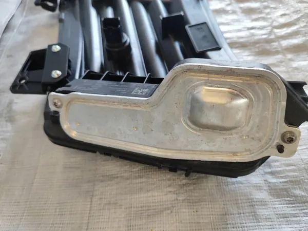 Farol LED DRL esquerdo Peugeot 208 II OEM 9851054180 image 6