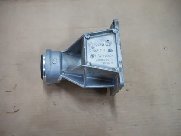 Soporte de eje de transmisión OEM 7568712 para BMW N54 image 2