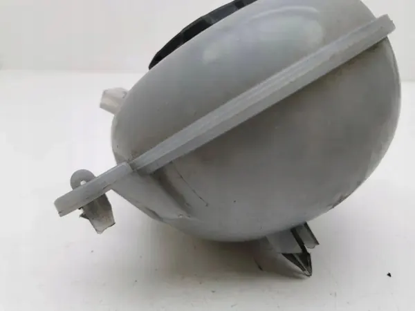 Expansionstank VW Audi Seat OEM 5Q0121407AA image 4
