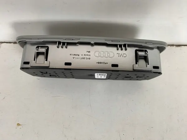 OEM 8V0947111B Heckdachleuchte für Audi Q3/A3 image 3