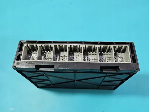 Unité de contrôle moteur Chevrolet Cruze 1.6 16V image 9