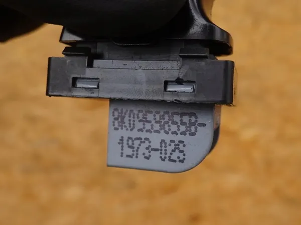 AUDI A4 B8 8K Raamknoppen Set OEM image 4