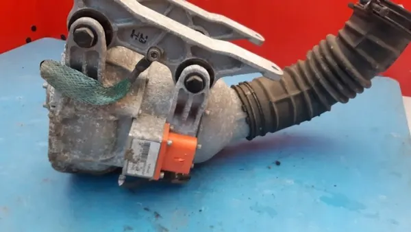 Kylvätskepump Hyundai ix35 Fuel Cell OEM 262263654 image 4