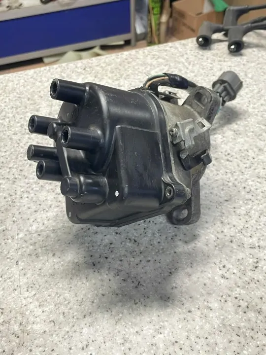 Distribuidor de encendido Honda OE TD97U usado image 3