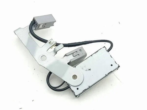Amplificateur antenne Toyota OEM 8630047160 pour Prius image 6