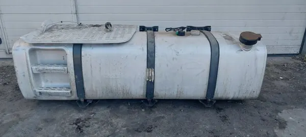 Réservoir carburant DAF XF 106 845L - Pièce OEM complète image 2
