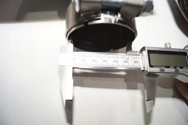 Ponta de escape AKRAPOVIC Carbono 90/63 P image 9