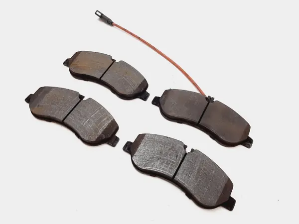 Ford Transit frambromsbelägg OEM 15490728040416 image 2