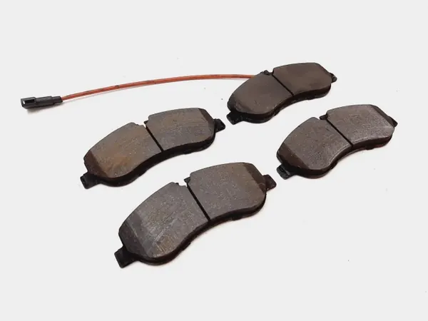 Ford Transit frambromsbelägg OEM 15490728040416 image 3