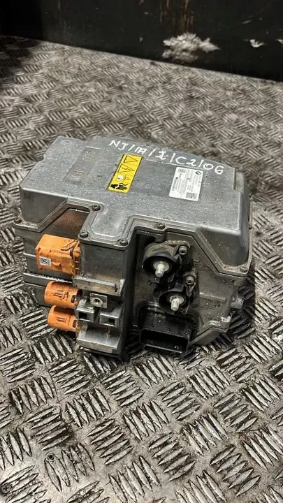 Inversor com conversor BMW OEM 5A734D1 - Usado image 6