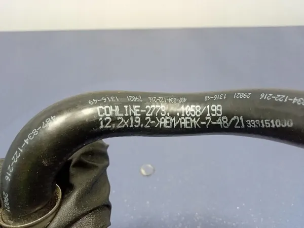Conduite d'huile Audi SQ8 OEM 4N0317817AF - État utilisé image 5