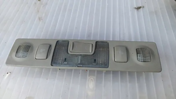 OEM 01 Ohjaamon Valaistus Audi A6 C5 2.4B Sedanille image 2