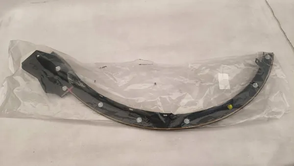 Oikea etulokasuoja Toyota RAV4 MK4 UUSI OE image 2