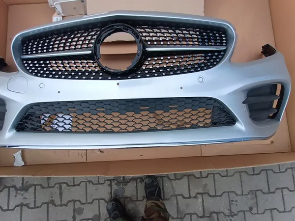 Mercedes C W205 S205 C205 Parachoques Delantero AMG Rojo image 2