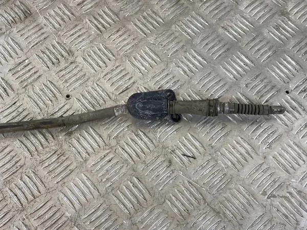 Câble de débrayage de frein à main KIA Sorento 2017 OEM FOB33060 image 3