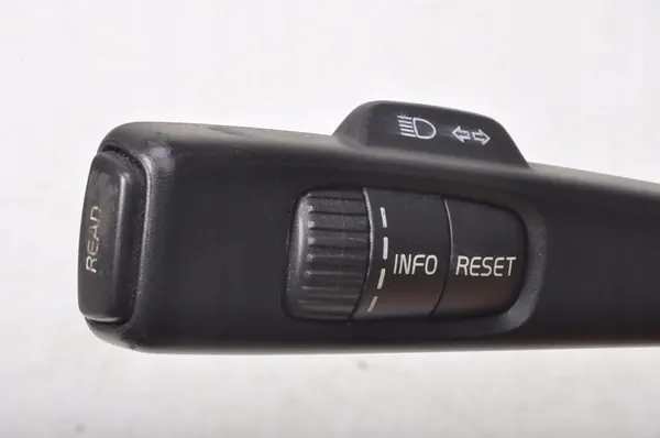 VOLVO V50 Kombischalter 31264574 image 2