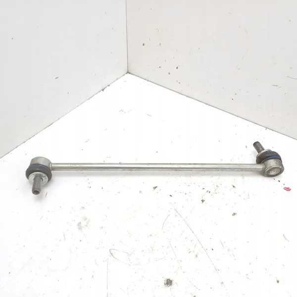 2017 Toyota Prius+ Collegamento Stabilizzatore Anteriore 3500301 image 3