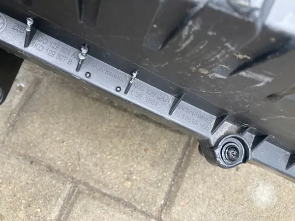 VW Audi Ilmansuodattimen Kotelo 1K0129620B 3AA129607E image 5