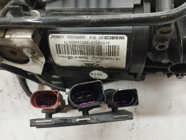 Compresor suspensión trasera neumática Bentley Flying Spur 2005 OEM 3D0616005K image 6