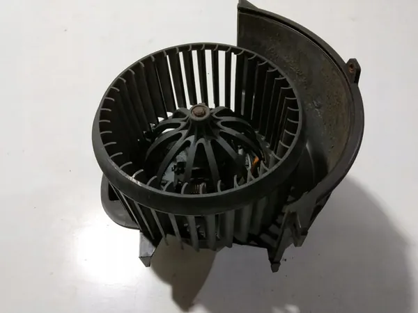 Motor de aquecimento VW Touareg I 7L 2.5 TDI OEM 7L0820021N image 4