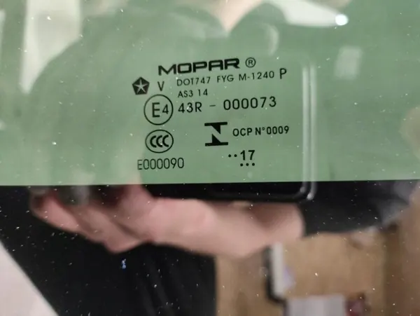 Teto solar OEM 10021444D para Chrysler Pacifica Híbrido image 7