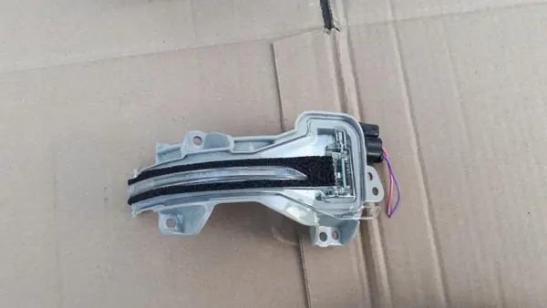 OEM spiegelrichtingaanwijzer rechts Honda HR-V III 2021- image 2