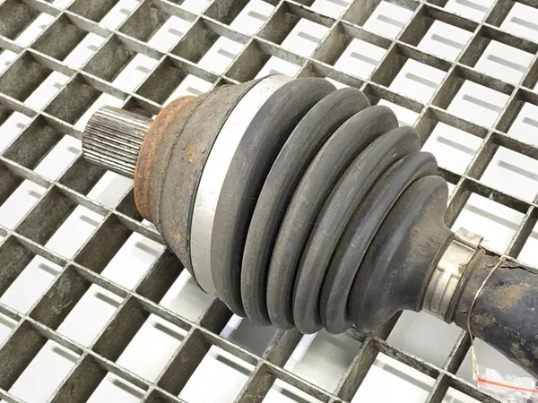 Höger Framdrevaxel Skoda Octavia III 1.6 115HK image 3