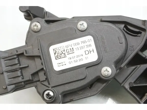 Vauxhall Insignia Gaspedal 2.0 CDTI 2014 OEM image 5