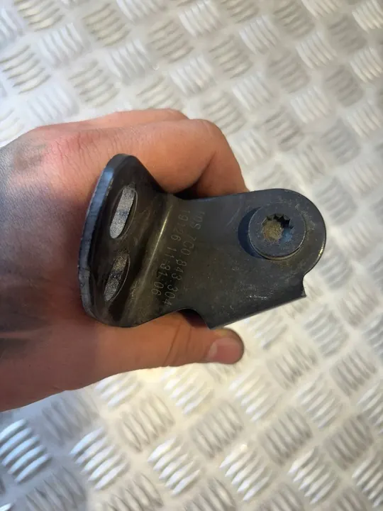 VAG OE Rullguide för dörr 7C0843304 image 4