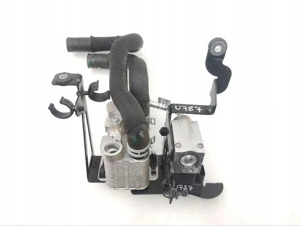 Radiador de Óleo Transmissão Automática Porsche Taycan 2021 OEM image 4