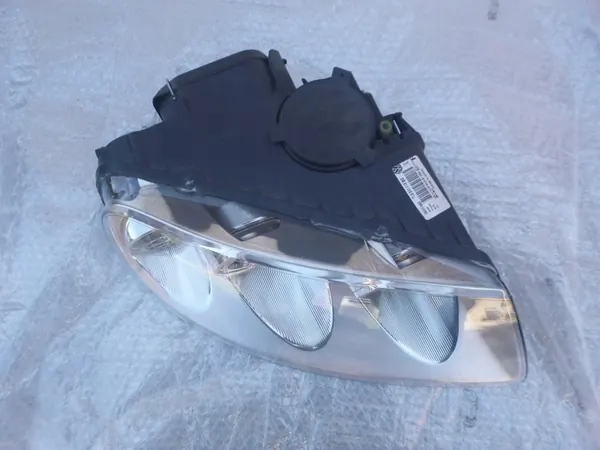 Farol Xenon Direito Frontal VW Touareg 02-10 image 3