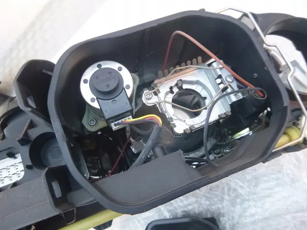 Farol Xenon Direito Frontal VW Touareg 02-10 image 6