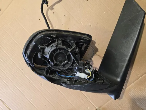 Höger ytterbackspegel A44781101009051 image 3