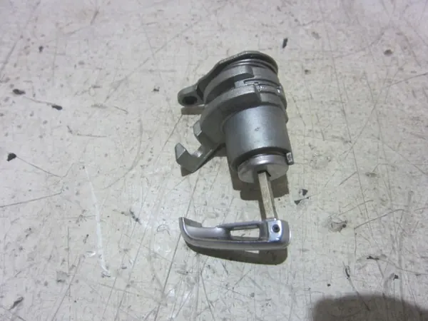 BMW Lukkosylinteri OEM 51217497223 avaimella image 5