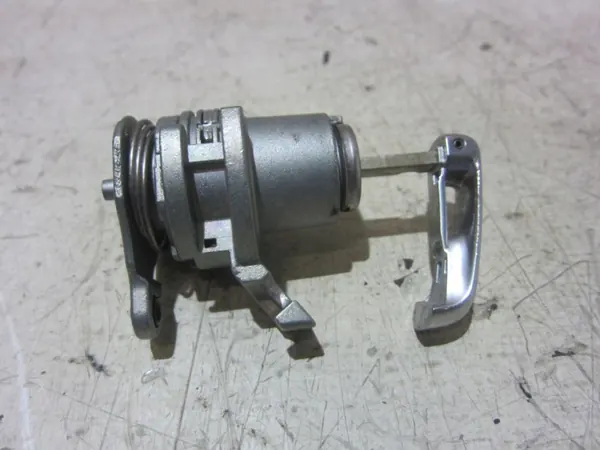 BMW Lukkosylinteri OEM 51217497223 avaimella image 6