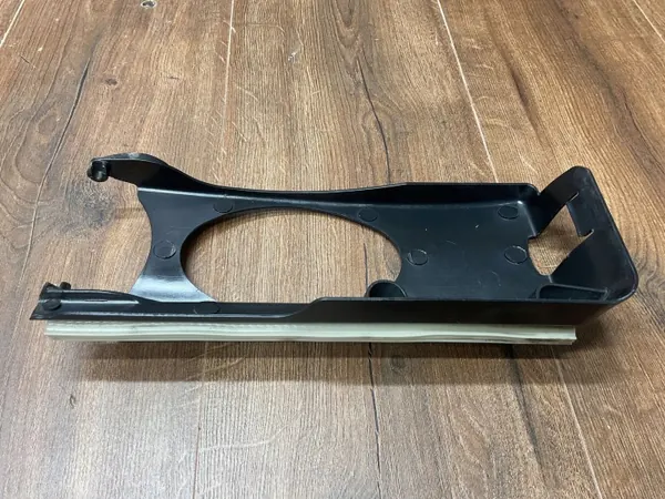 Protector escape Porsche 911 992 Turbo OEM 992807011 image 7