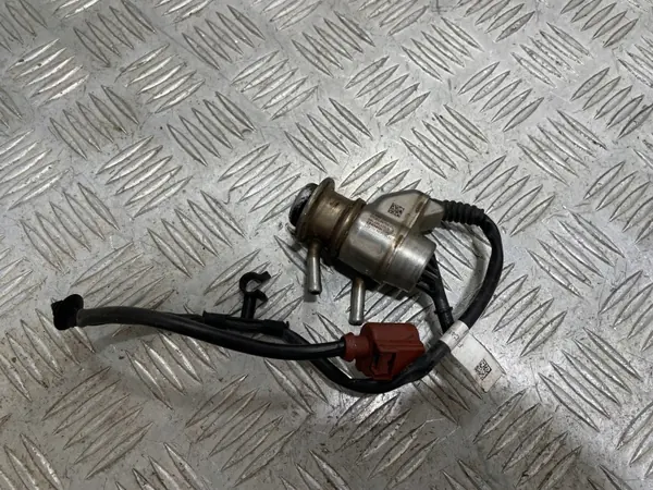 AdBlue-suutin OEM 04L131113G VW/Audi/Skoda/Seat image 2