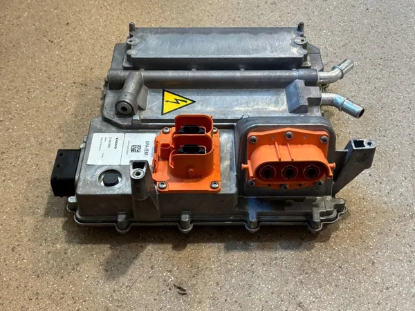 Omvormer Volvo XC90 2017 OEM 31491866 image 10