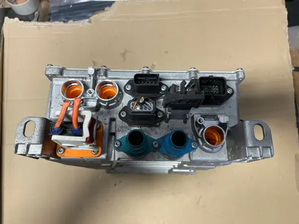 OEM 3008 Falownik Convertisseur - Onduleur Tension Occasion image 3