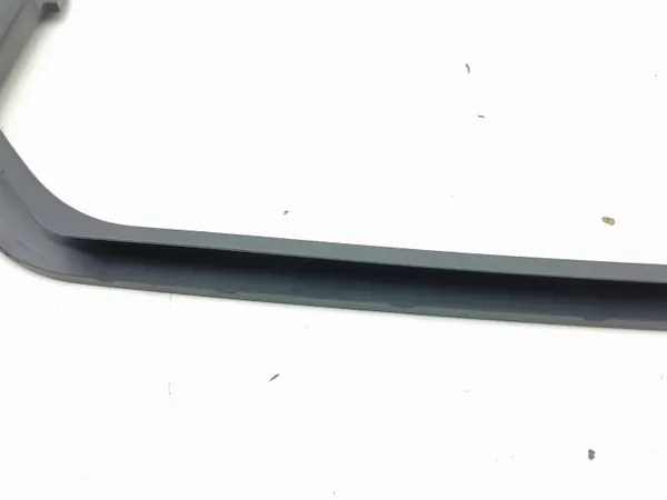Ford Mustang Mach-E 2024 Takaikkunan lista OEM LJ8BR247B57A image 9