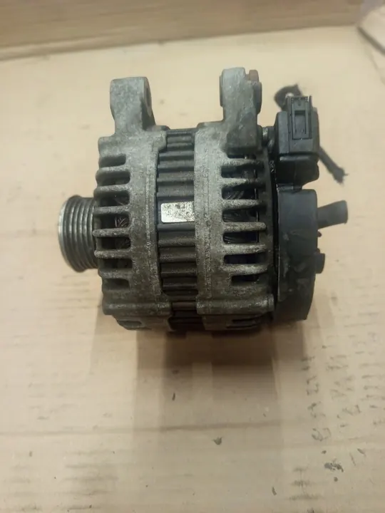 Vaihtovirtageneraattori Ford OE 7G9N-10300-EA image 3